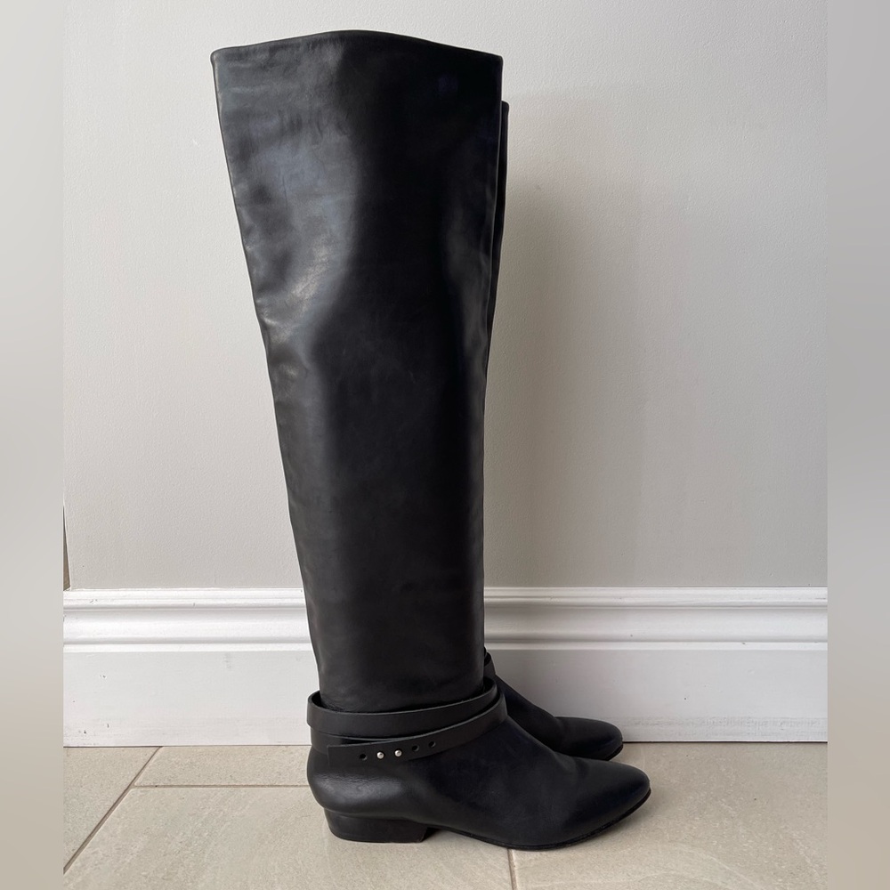 Pour La Victoire Black Leather Over the Knee Boots, Size 6/6.5